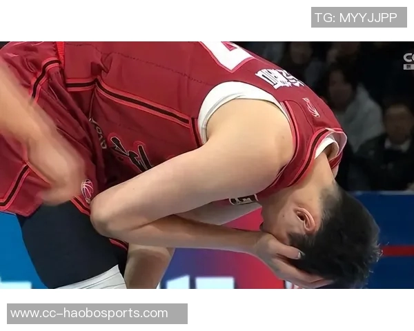 周琦关键时刻失误成败笔全场仅获8分12板2助助攻表现令人失望